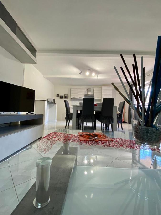Sofi House-Appartamento In Villa Con Piscina Scafati Exteriér fotografie